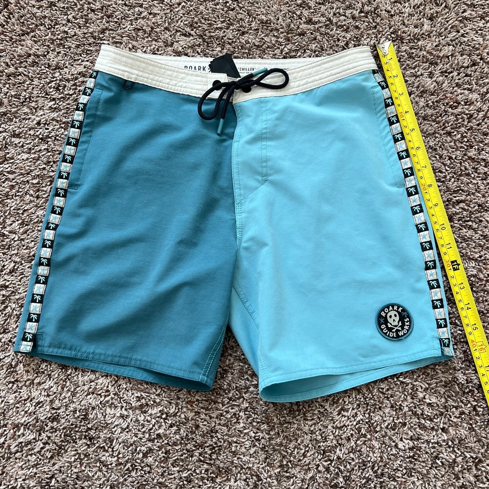 $69 Roark Men's Chiller 17" Mixtape Boardshorts Trunks Blue Size 28 Beach Cali